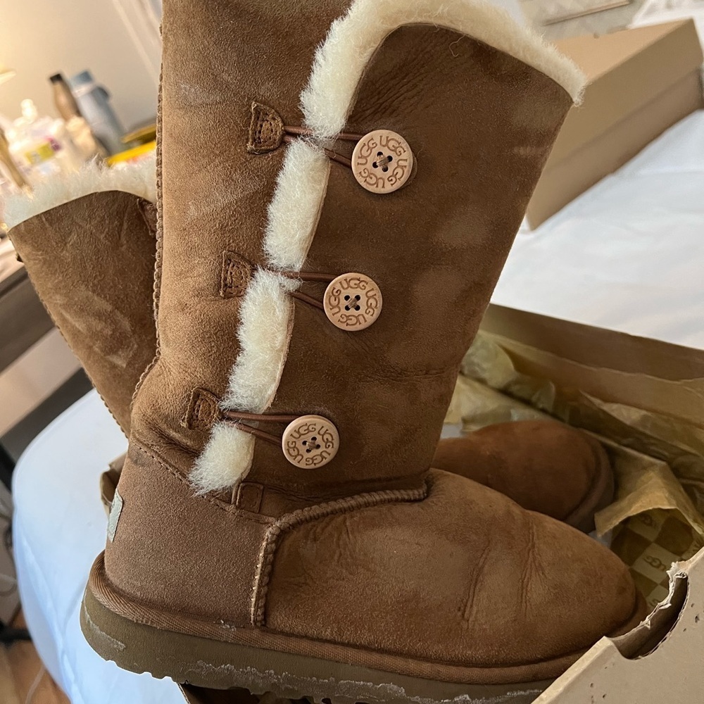 UGG Chestnut Brown Shearling Button Winter Boots